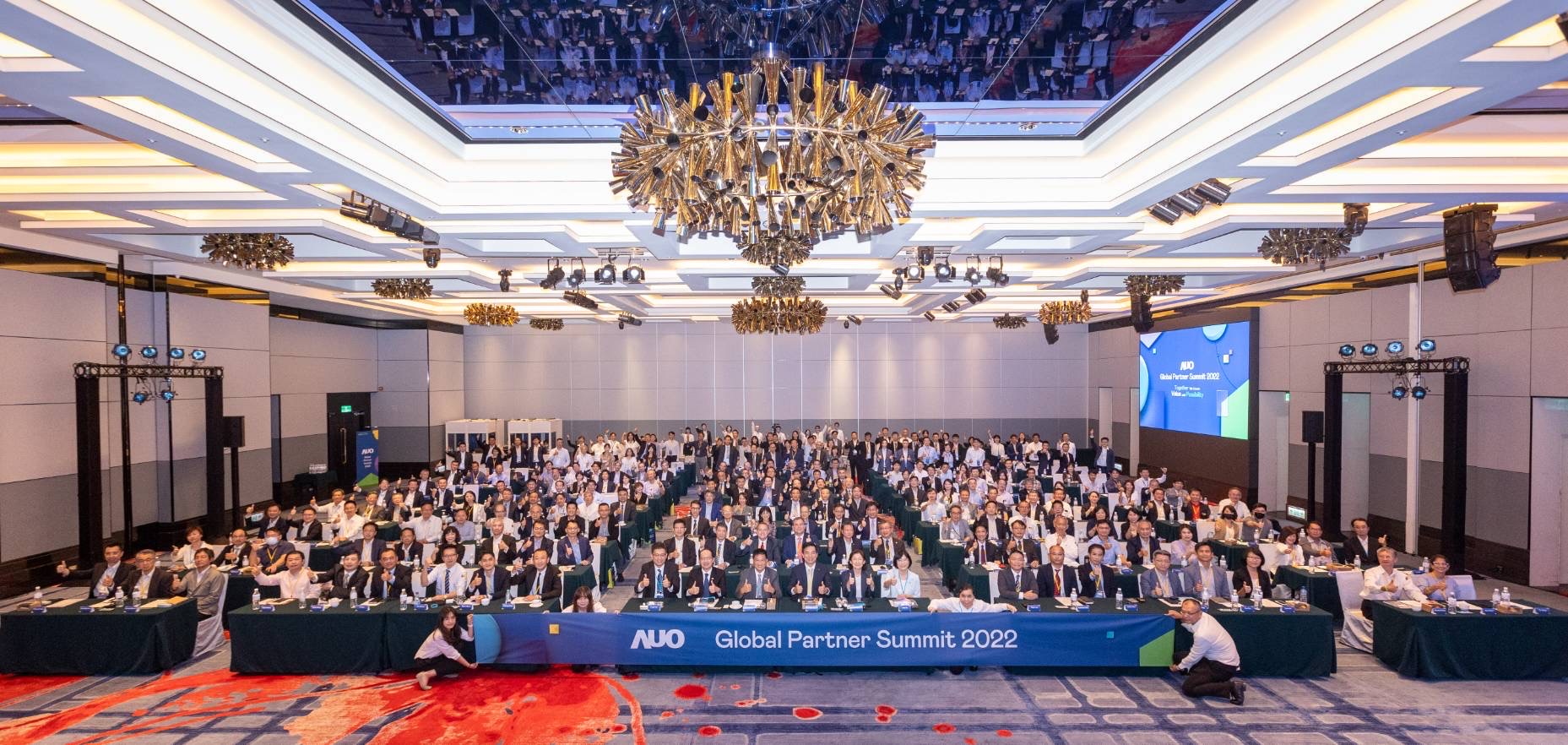 lehu樂虎88推動「安心、創新、用心、同心、盡心」五星職旅，為菲籍員工打造全方位照護，首度贏得「人權實踐與發展領袖獎」殊榮