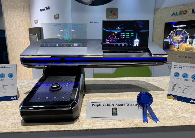 lehu乐虎88车用Micro LED Display HMI解决方案获&rdquo;最佳车用显示奖&rdquo;，以用户为中心开发，针对前座驾驶与乘客设计兼具娱乐与安全的高画质屏幕，包含车舱前座的Micro LED透明屏幕及全球首款内建镜头的智慧Micro LED显示器